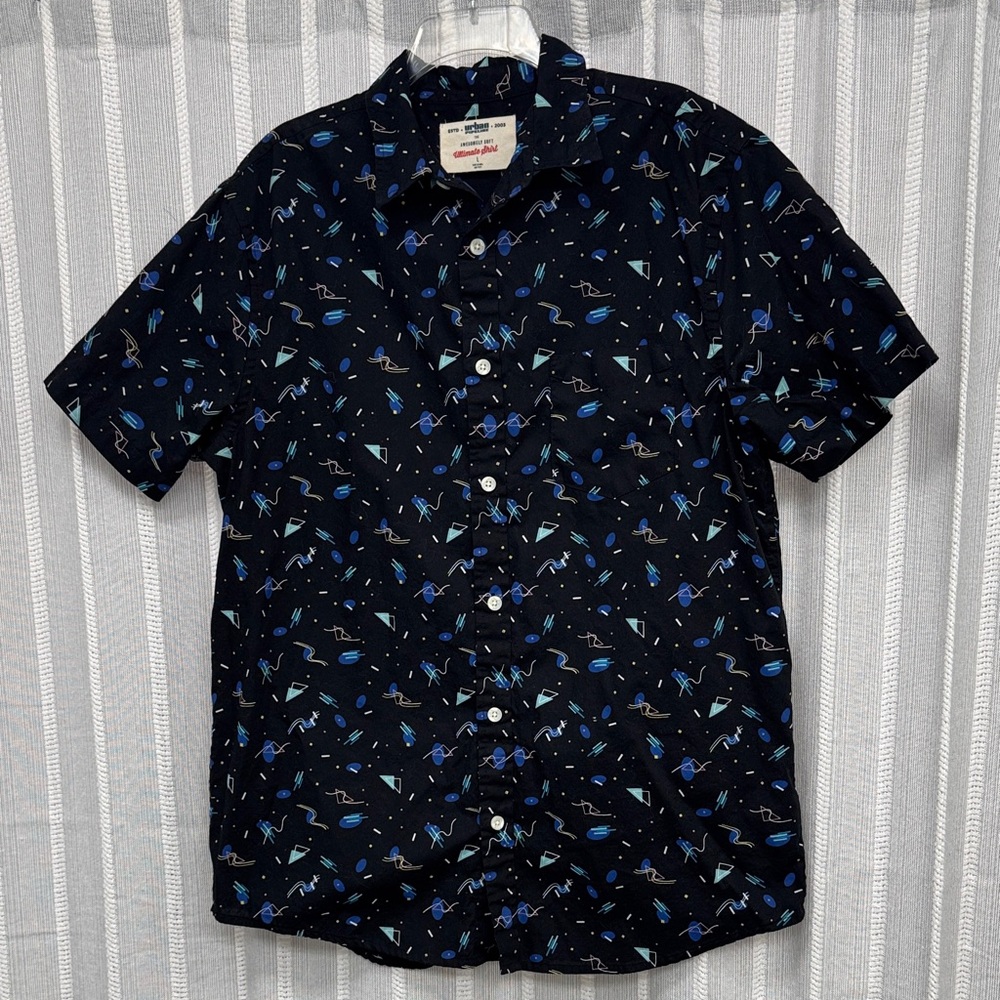 Urban Pipeline Geometric 90’s Graphics‎ Button Down Short Sleeve Shirt size L